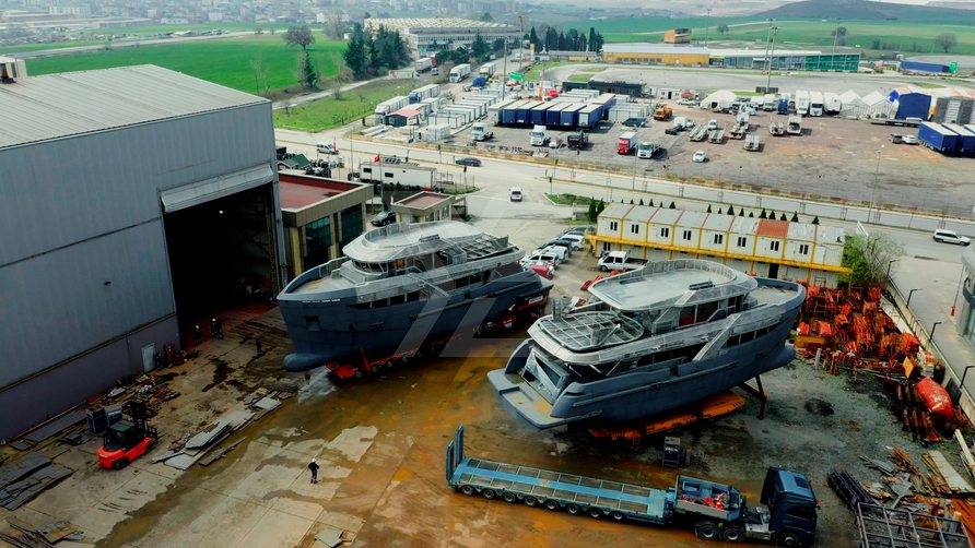 Andromeda yacht exterior 5