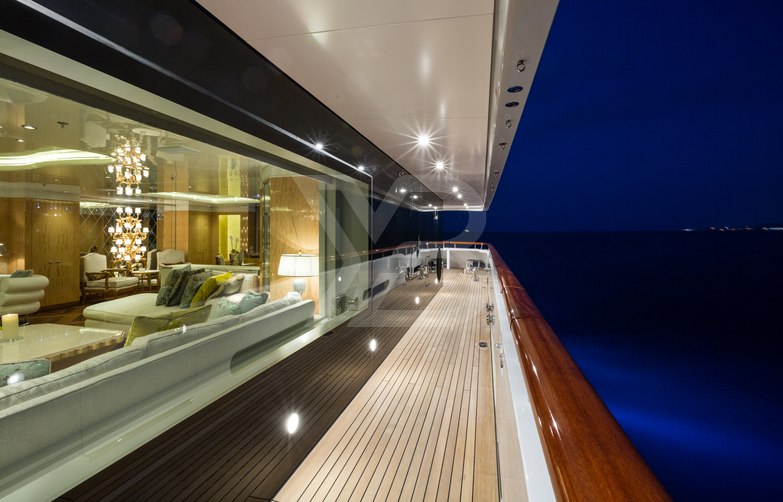 Seakid II yacht interior 20