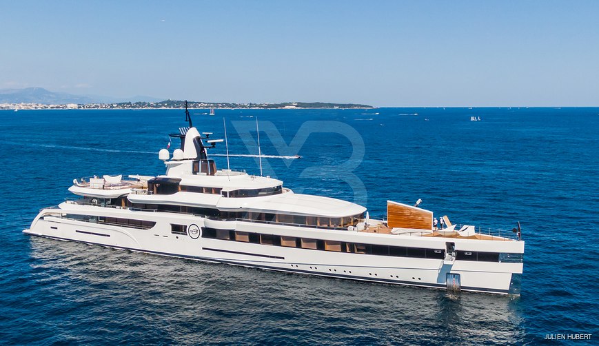 Lady S yacht exterior 11