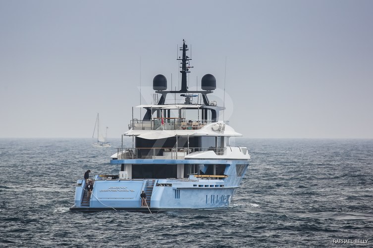 Ocean Dreamwalker III yacht exterior 2