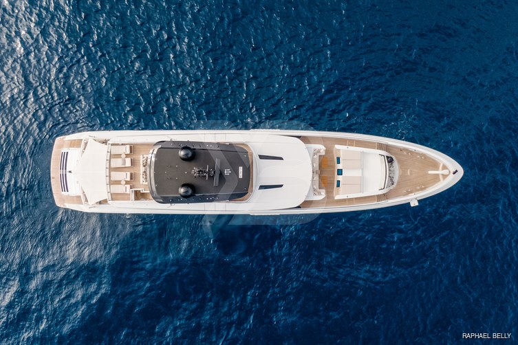 Cecile B yacht exterior 8