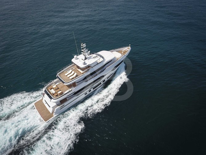 Rocket ONE yacht exterior 13