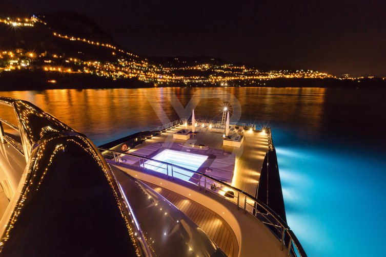 Luna yacht exterior 47