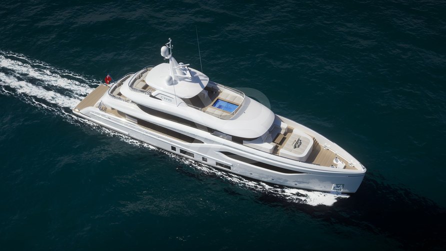 Miss Leen yacht exterior 5