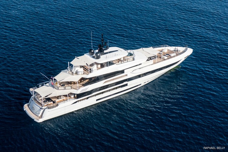 Alisa yacht exterior 5