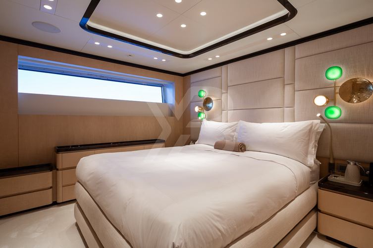 Alunya yacht interior 10