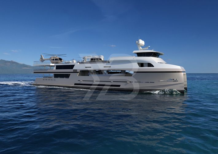 DY010 yacht exterior 2