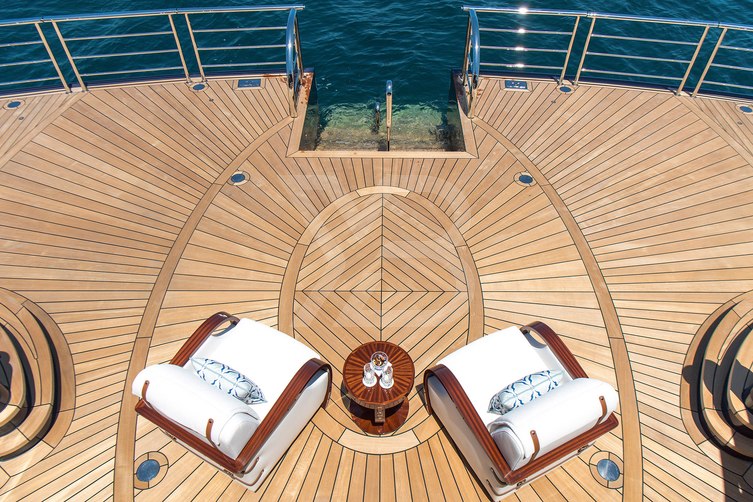 Alaiya yacht exterior 35