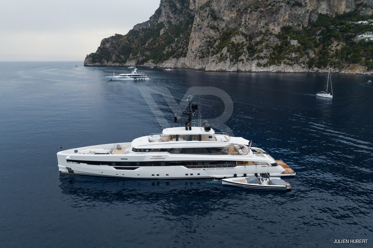 PrivateGG yacht exterior 10