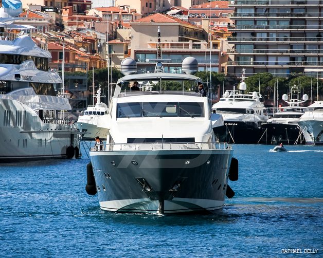 Apmonia yacht exterior 3