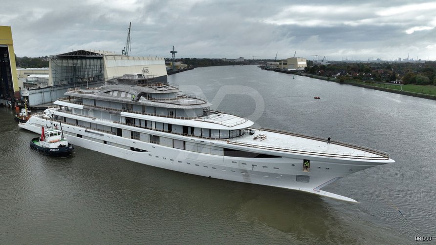 Project Defy yacht exterior 2