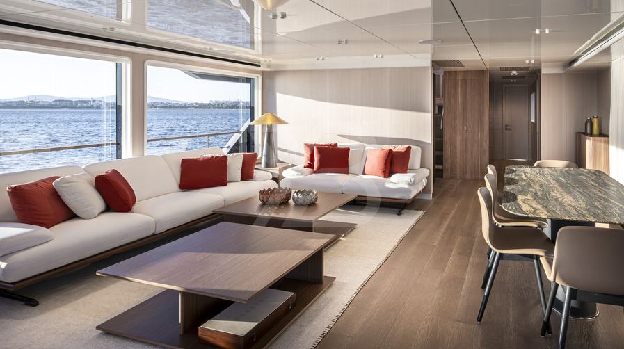 Tuccini yacht interior 15