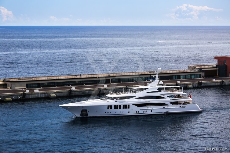 Vector yacht exterior 3