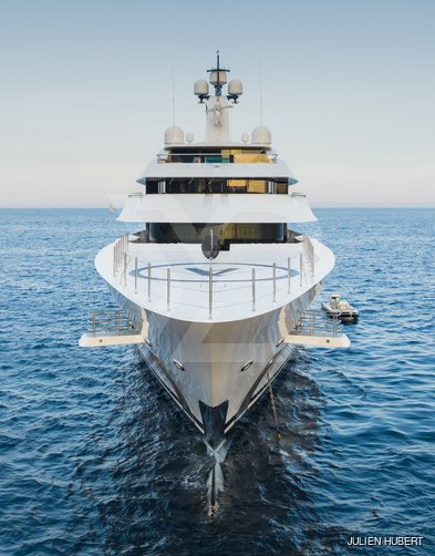 Avantage yacht exterior 3