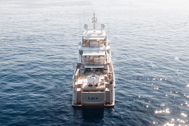 Lars yacht exterior 5