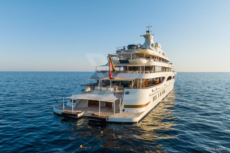 Alaiya yacht exterior 50