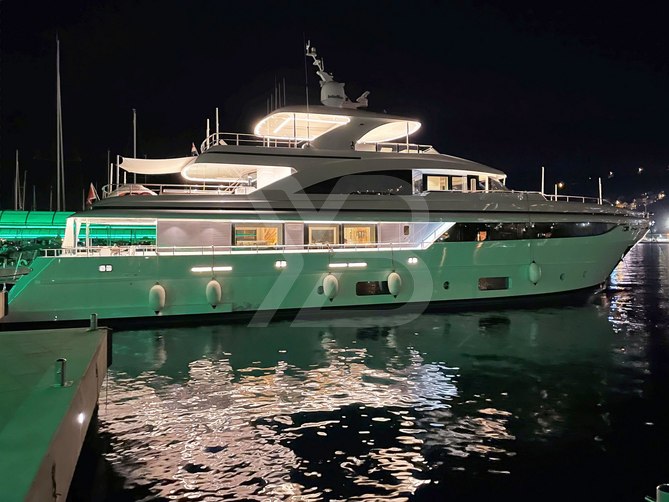 Domenika yacht exterior 4