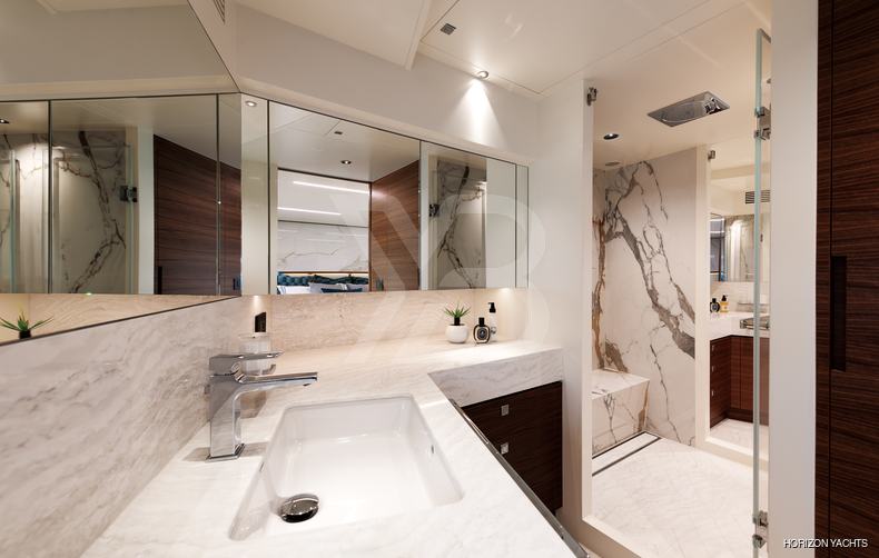 Island Soul yacht interior 13