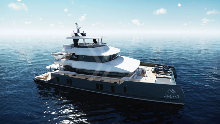 Amavi yacht exterior 2