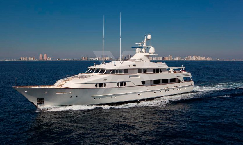 BG yacht exterior 4