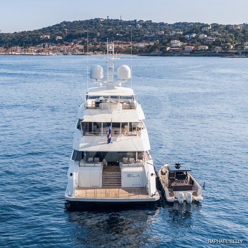 Ela yacht exterior 6