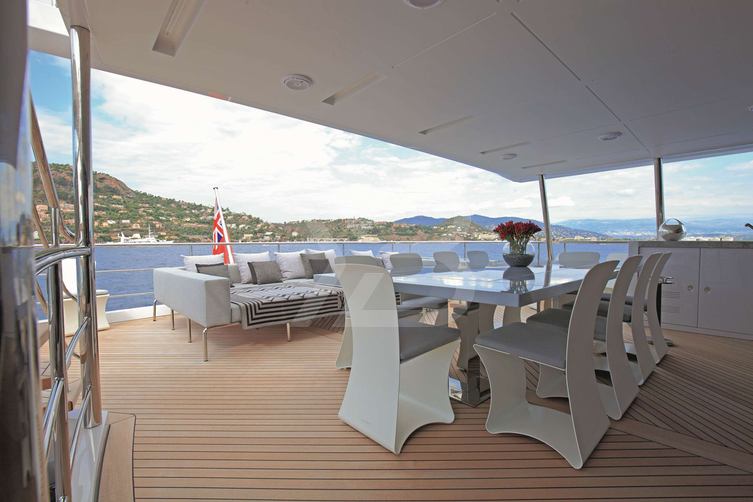Bamboo yacht exterior 5