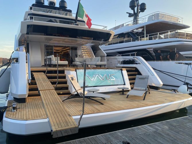 Vayus yacht exterior 47