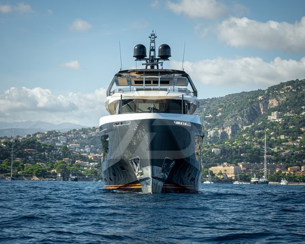 Oculus yacht exterior 17