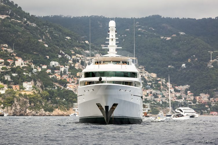 Lady Christine yacht exterior 3