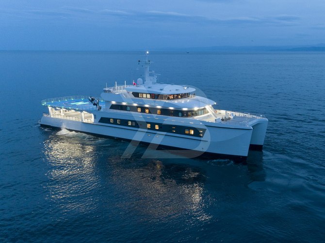 Wayfinder yacht exterior 11