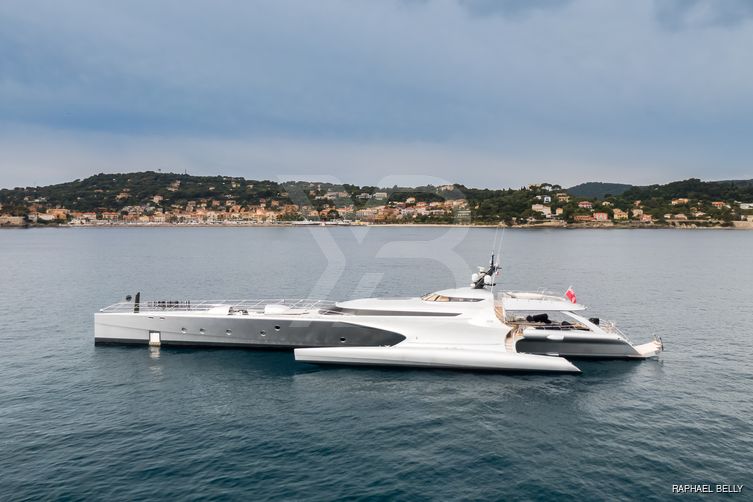 Galaxy of Happiness yacht exterior 16