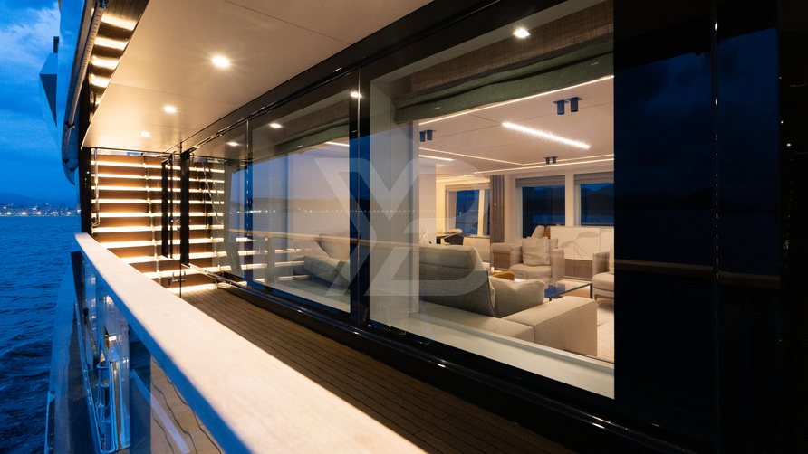 Queen Tati yacht interior 14