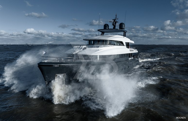 Cocoon yacht exterior 13