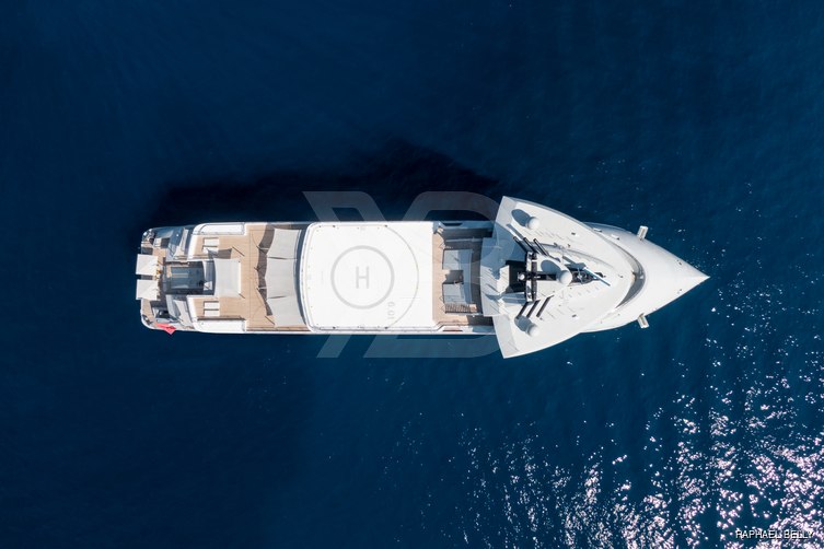 Olivia O yacht exterior 4