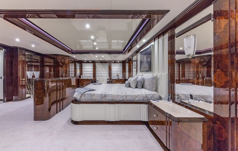 Spectre yacht interior 26