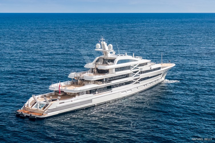 Project X yacht exterior 8