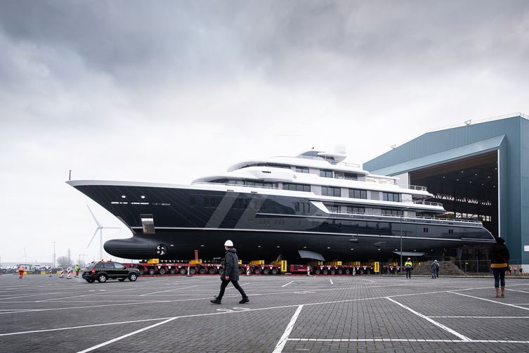 Moonstone yacht exterior 6