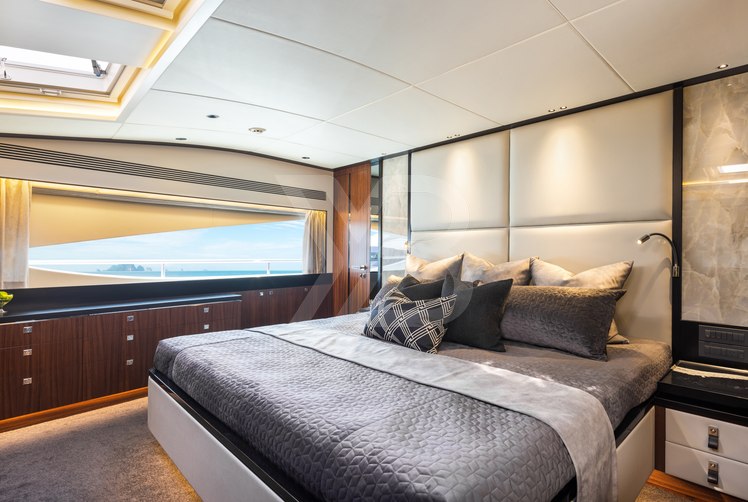 Vin Xan yacht interior 14