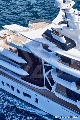 Artefact yacht exterior 37