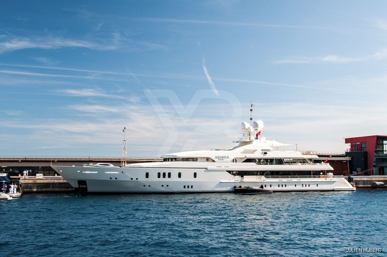 Maria yacht exterior 2