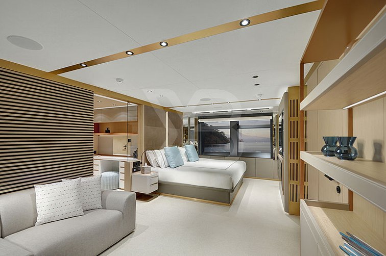 Saint V yacht interior 12