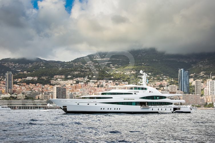 Lady Christine yacht exterior 2