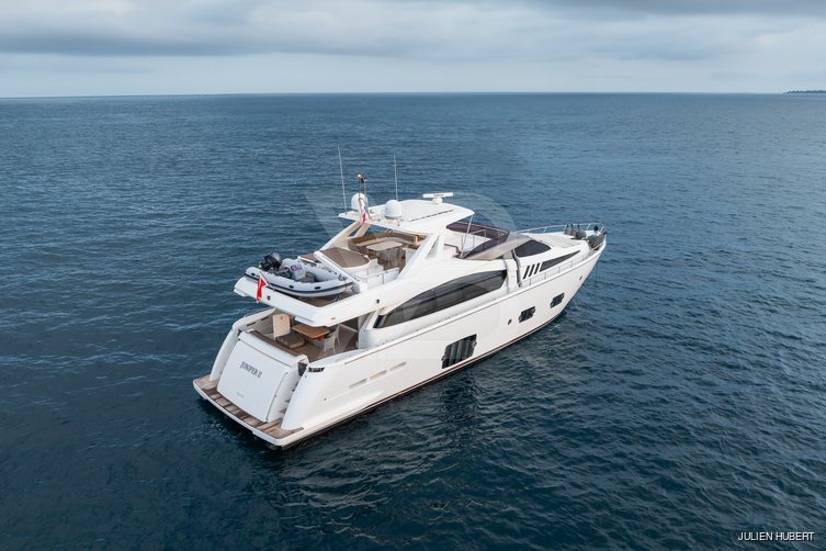 Juniper II yacht exterior 5