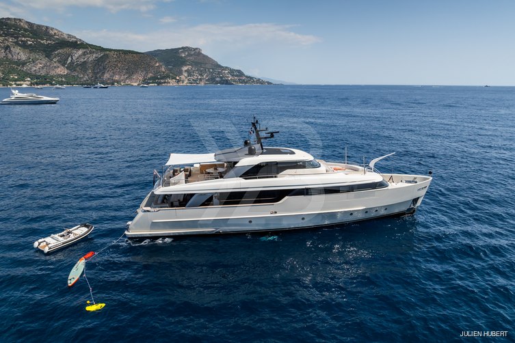 Sahasa yacht exterior 7