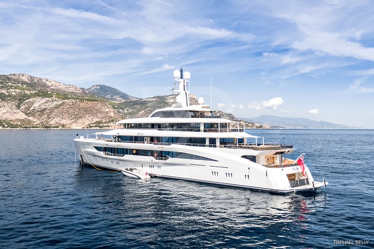 Energy yacht exterior 15