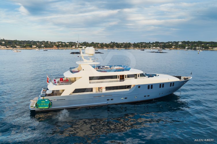 Irama yacht exterior 8