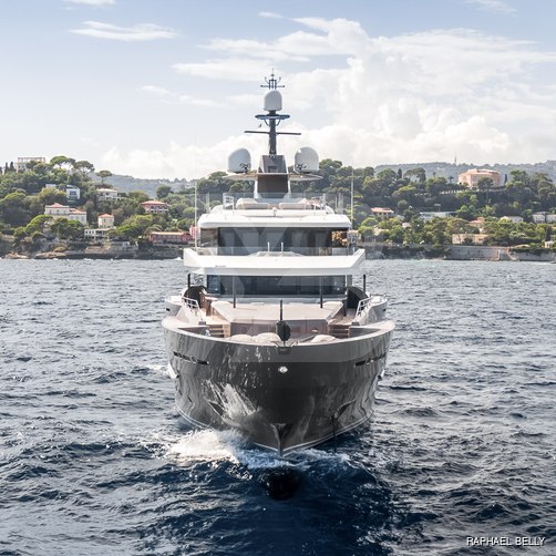 Casino Royale yacht exterior 60