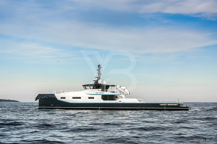 Bad Company Support yacht exterior 29