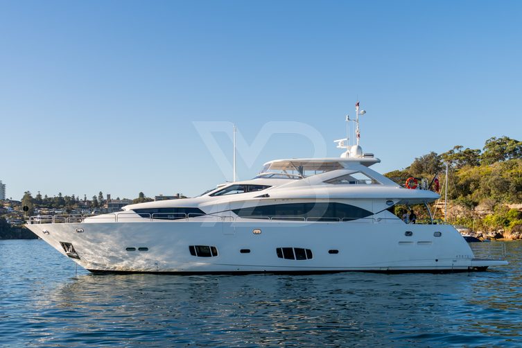 Chaos yacht exterior 3