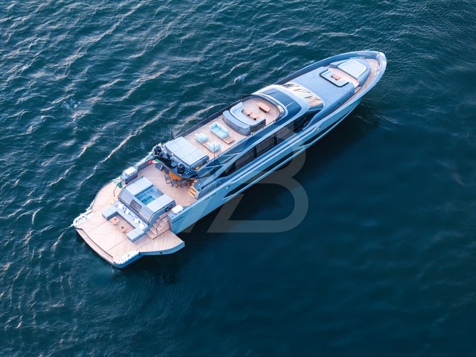 Effe yacht exterior 17